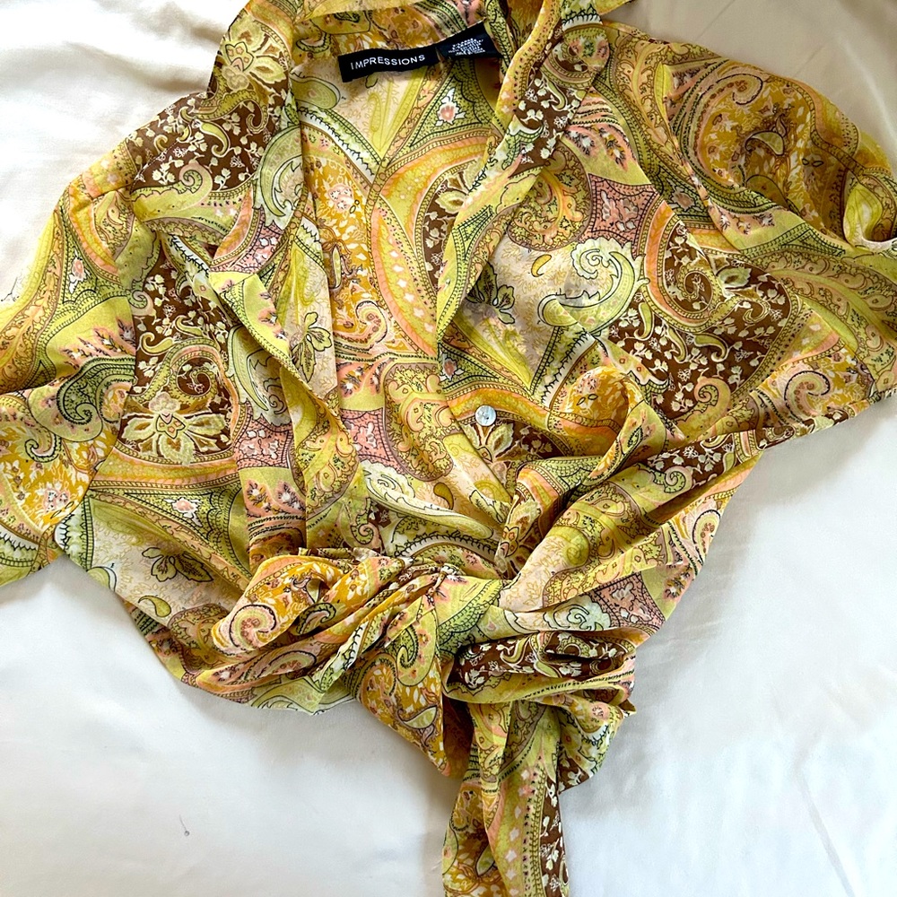 Beautiful Vintage two piece shirt Brand:Impressions ❤️❤️